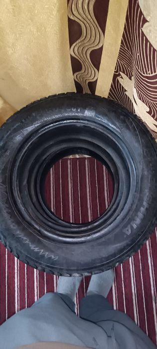 Продам зимние шины липучка