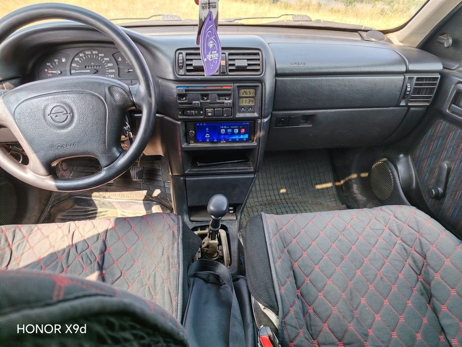 Продам Opel vectra a 1.6