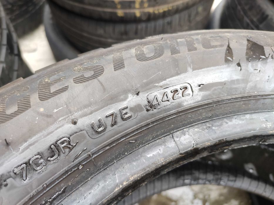 4бр Зимни гуми 225 50 17 - Bridgestone - DOT 2022