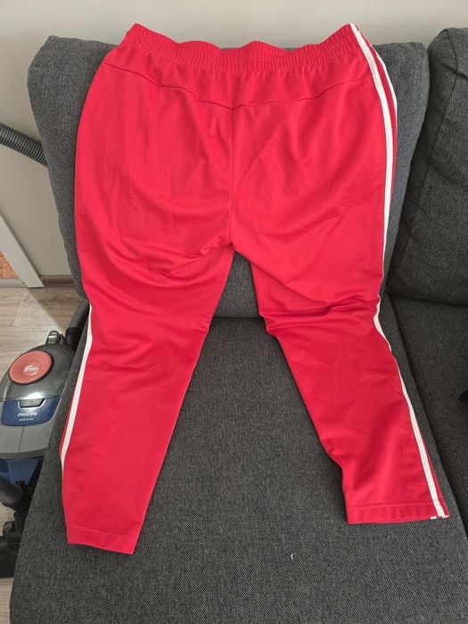 Долница анцуг adidas червена размер L