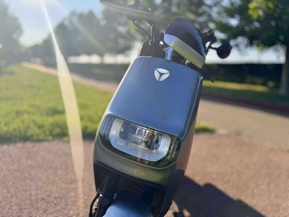 Scuter electric YADEA E8S, 3000W, full LED, 45 km/h, inmatriculat