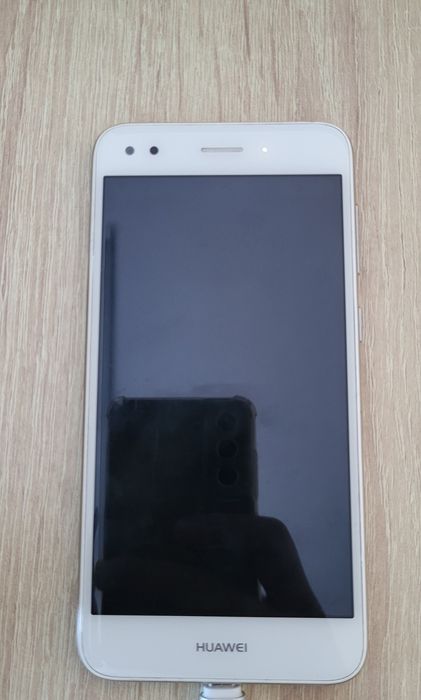 Huawei y6 prime продам