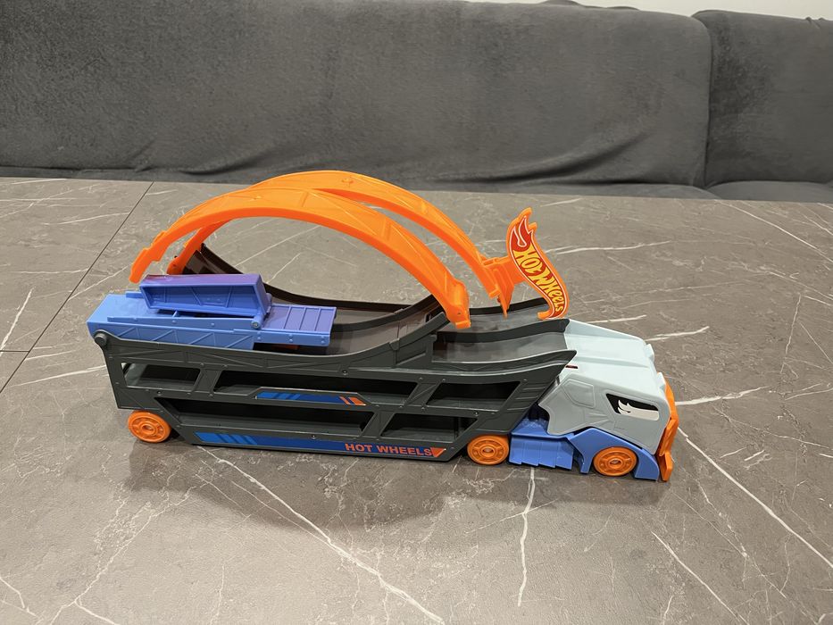 Hot wheels  piste si masini