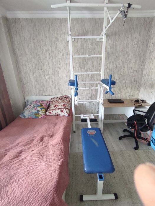 Продам Турник,брусья,лежак.