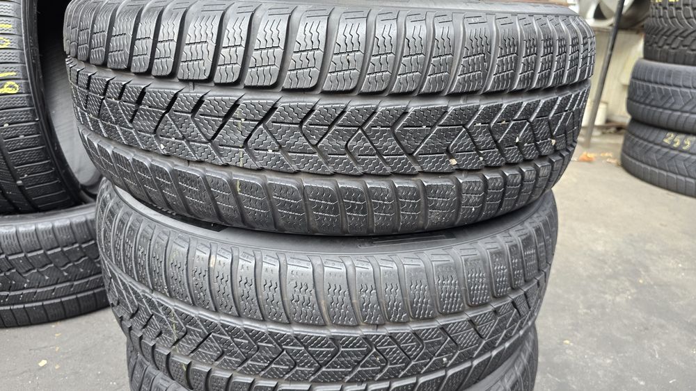 4 anvelope iarnă Pirelli RSC 225/50/18*