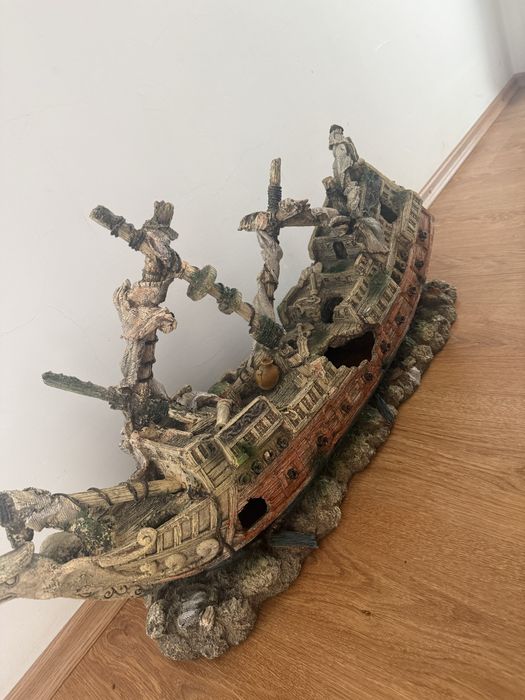 Nava acvariu 85 cm lungime