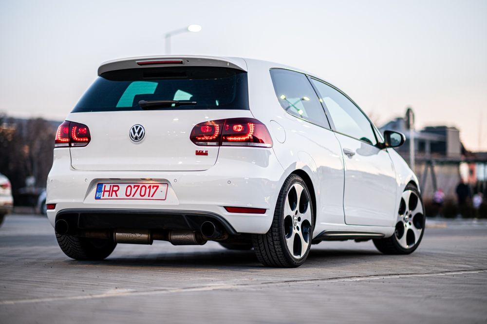 Volkswagen Golf 6 GTI Carbon