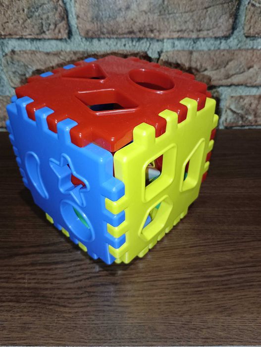 Играчки по 5 ,10, 15 лв