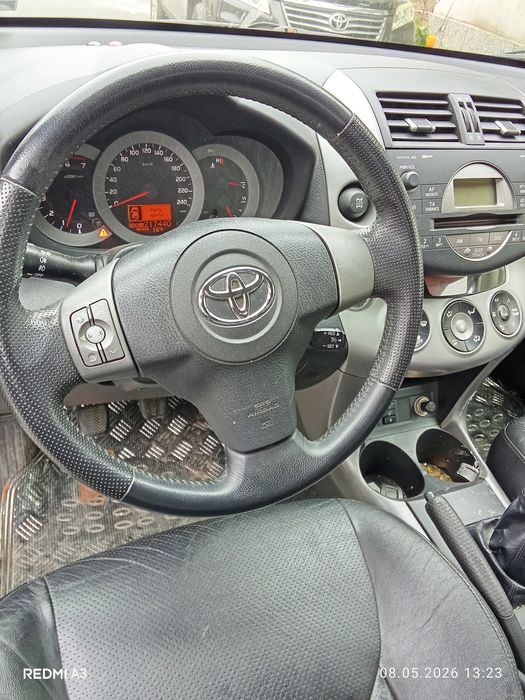 Продава Toyta rav 4