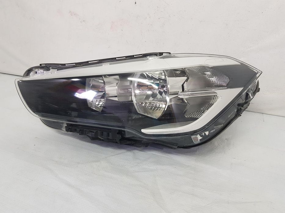 Far stanga halogen BMW X1 F48 dupa 2015
