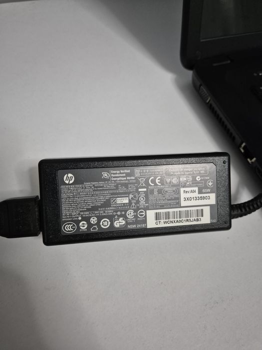 Laptop HP 2000 .