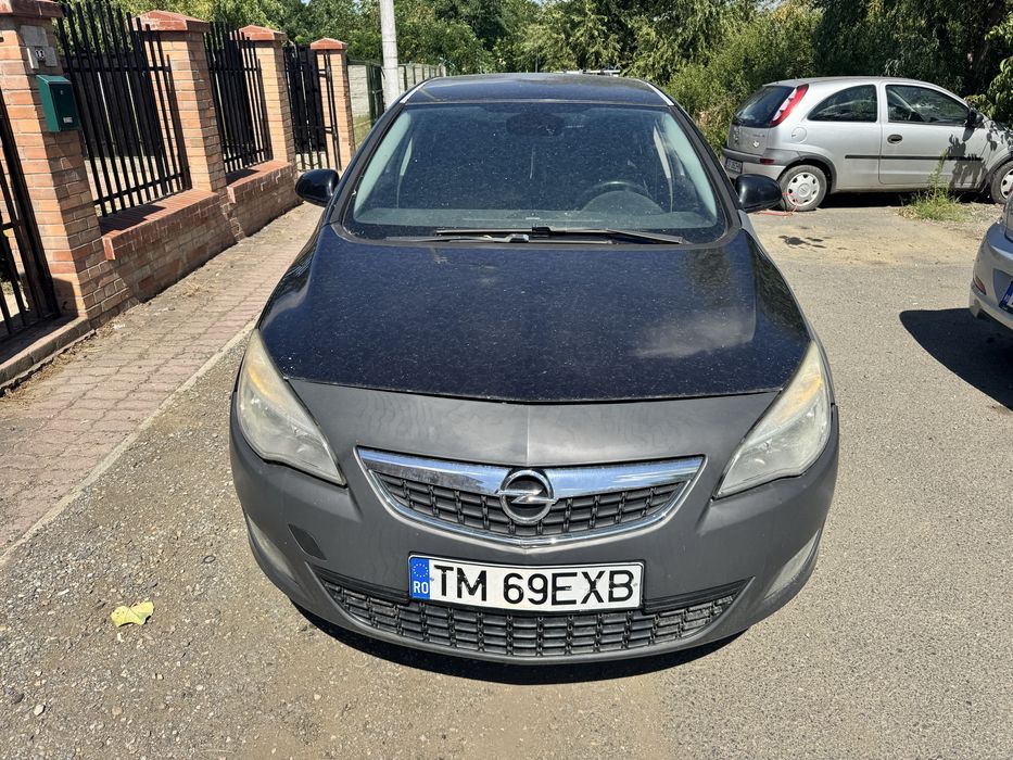 Opel astra j 2010