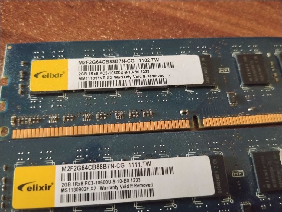 2x2 GB RAM DDR3 PC3-10600U - Elixir Nanya Technology 1.5 V