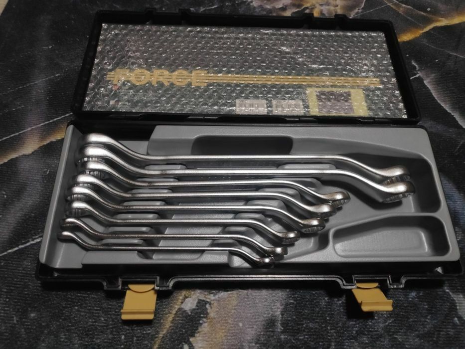 Накладка радиатора е36 и прочее