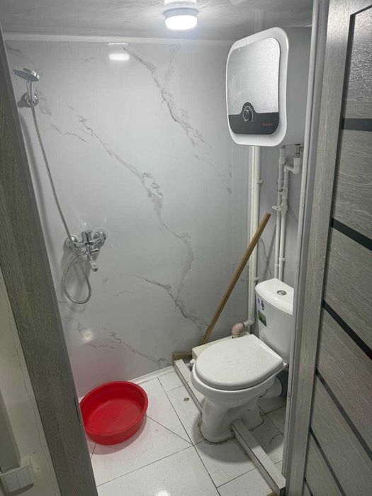 Продается коммерческое помещение 72 м  Сергели  возле Машиного базара