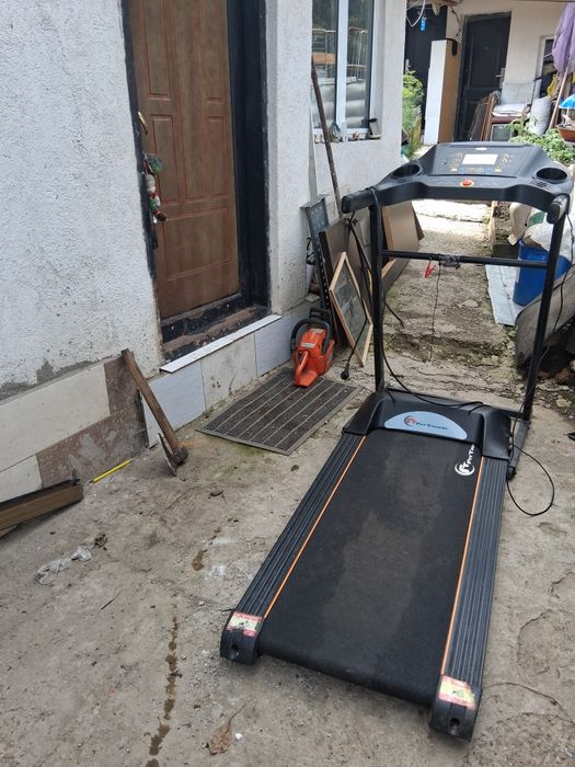 Vănd  În perfectă stare de funcționare, Bandă de Alergat.