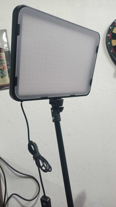 Trepied Cu Lampă Led Nouă Pentru Fotografii Model XK-P200