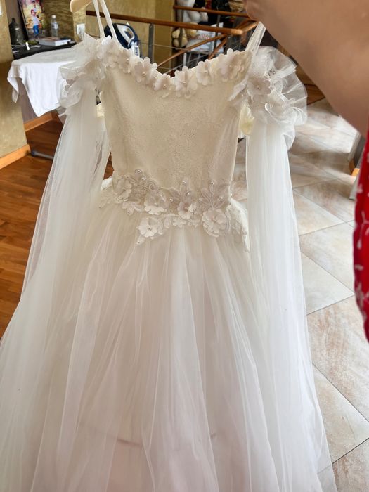 Вечернее платье на девочек 9-10 лет