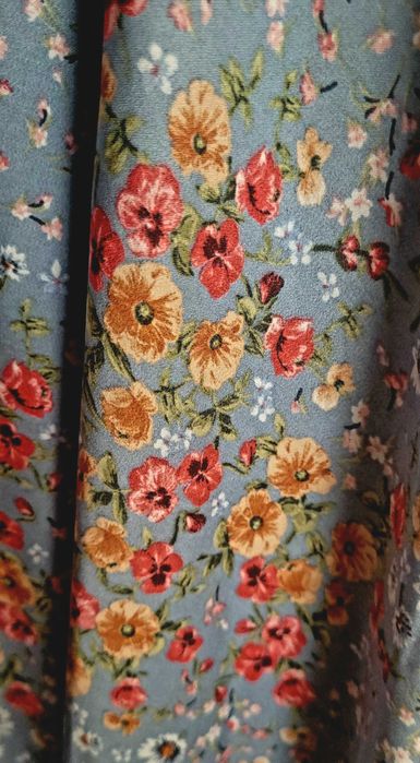 Продавам дамска рокля