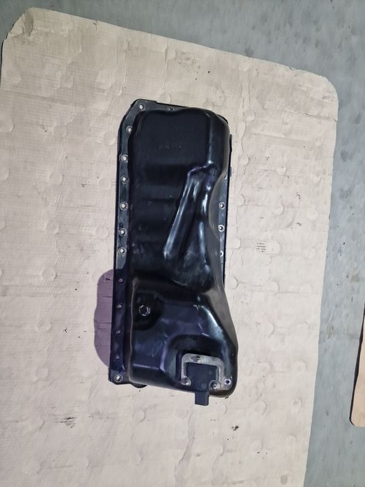Baie ulei bmw e90 e91 e92 e93 n53 325i 330i 7553164