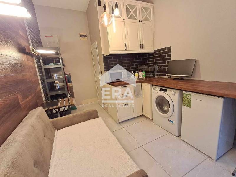 Дава се под наем Офис в Варна, Бриз - 15 кв.м за 256 € - Снимка #2