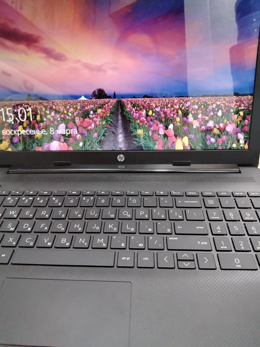 Noutbook HP sotiladi