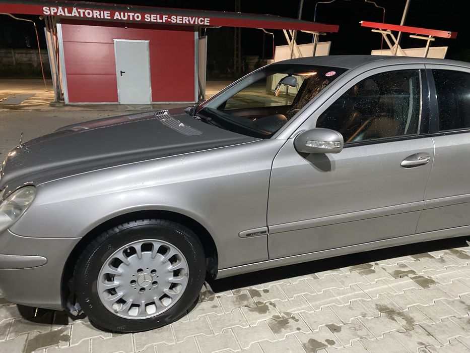 Mercedes-Benz E220 CDI W211 – 2005 Manual | 453.600 km | 3.300 € | Timișoara