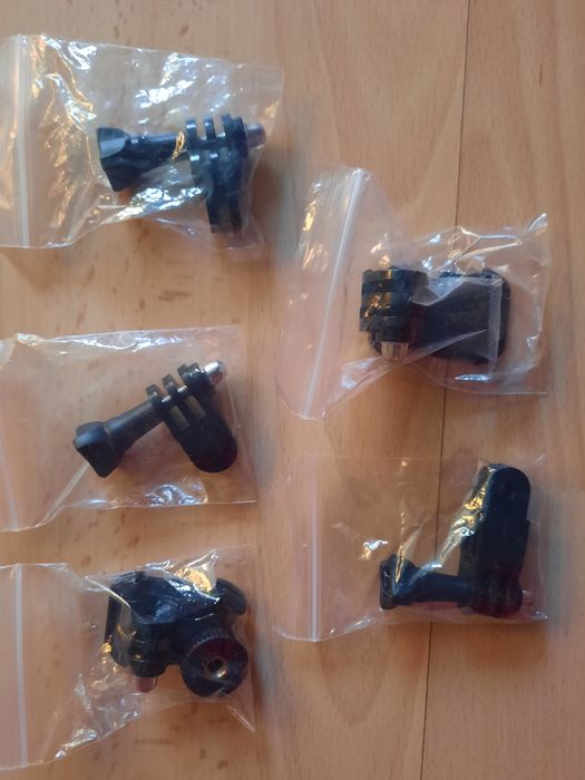 Monturi pentru cameră