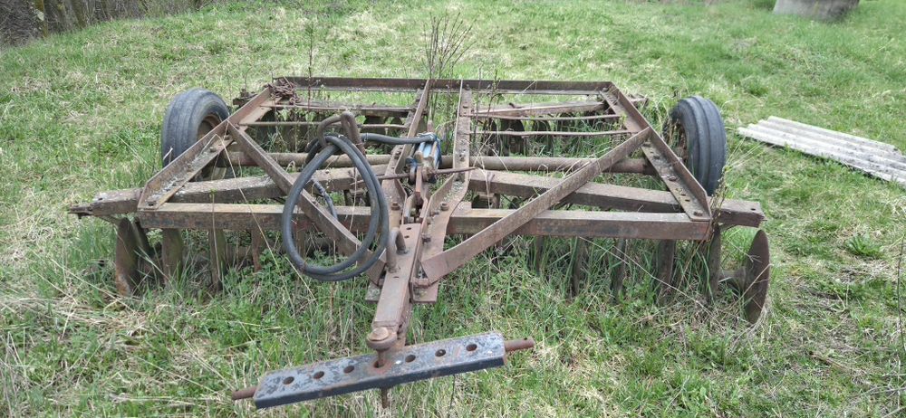 Disc și grebla tractor