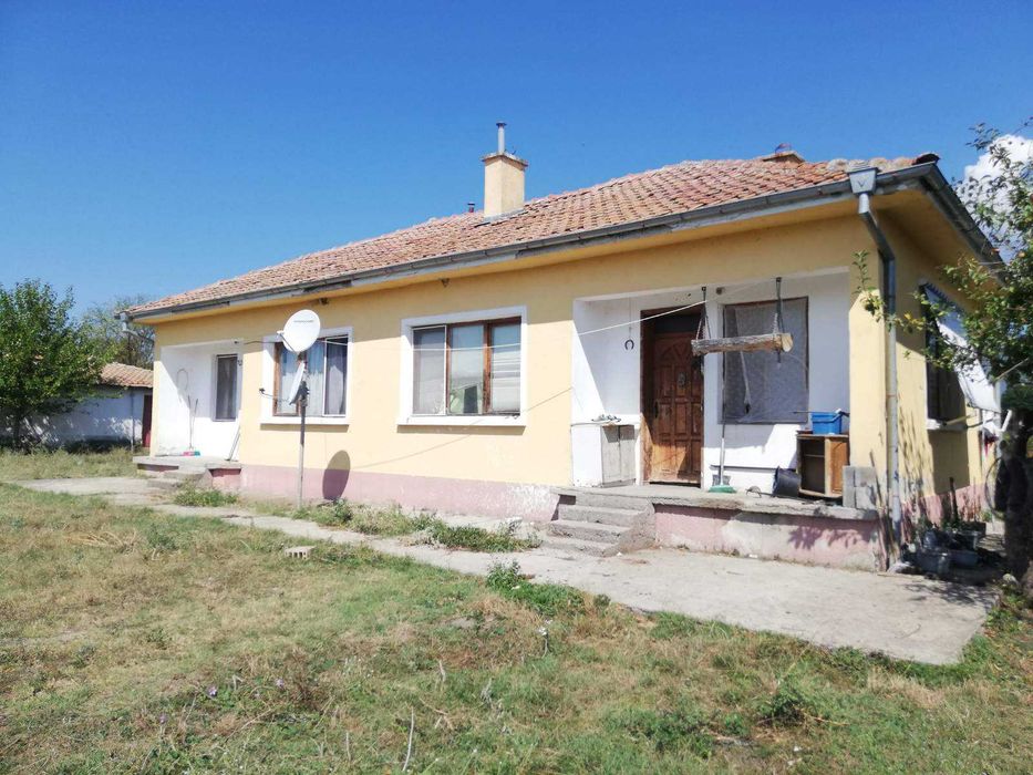 Продава се Парцел в Казанлък - 40000 кв.м за 26 €/кв.м - Снимка #2