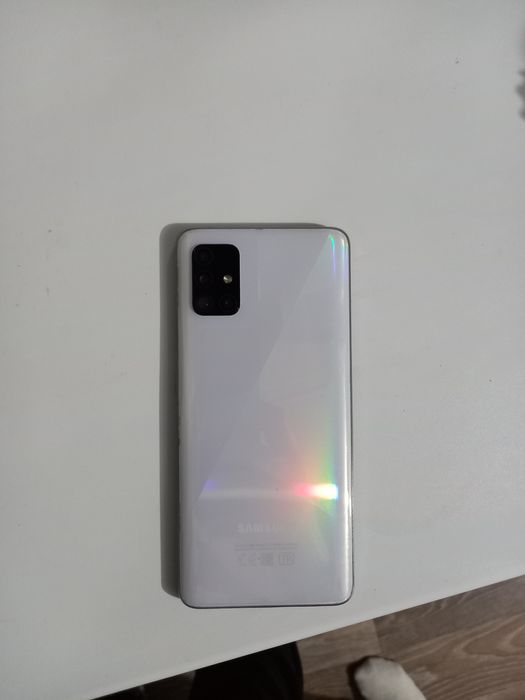 Продам телефон Samsung a51