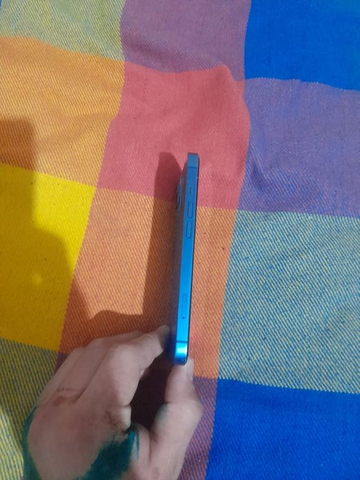 Айфон 13 сатылады