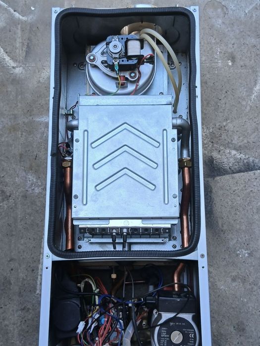 двухконтурный котёл ,,Unit lumina 20kv"