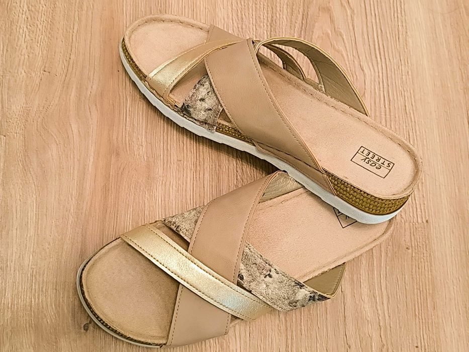 Дамски летни чехли НОВИ!