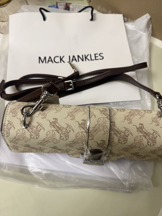 В наличии сумочка люксовая