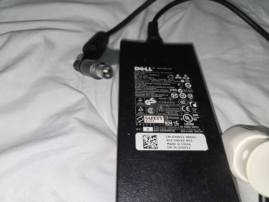 Incarcator de laptop Dell 130w model DA130PE1-00