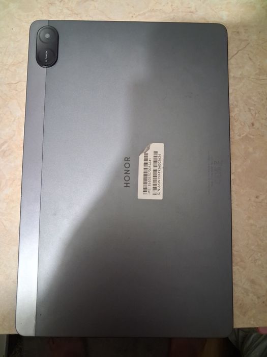 продавам таблет HONOR Pad X8a 11.0 128GB
