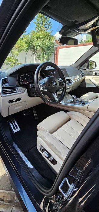 Професионално почистване и пране на автомобили и мебели