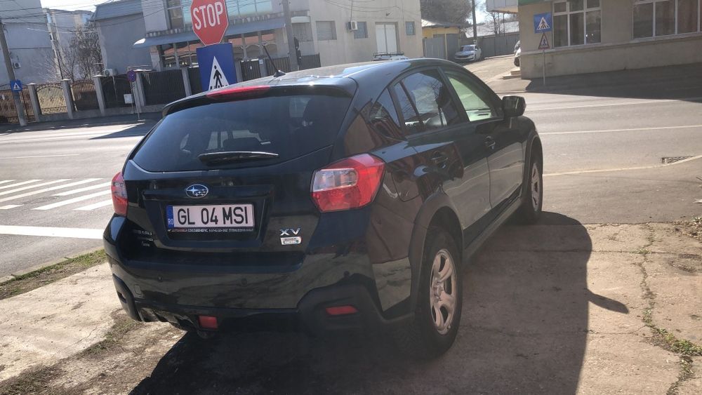 Vând mașină Subaru