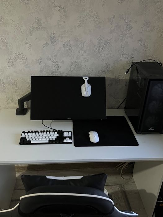 продается игровой комплект