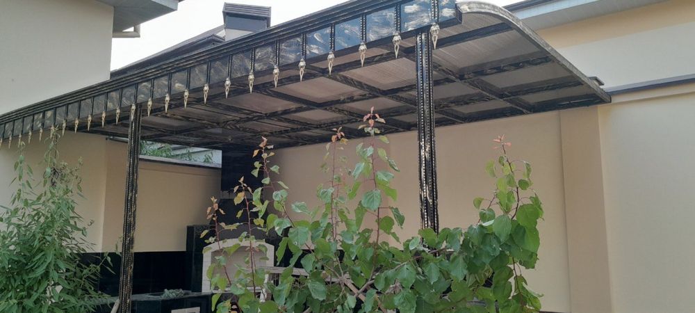 “Лексан и навесы – продажа и установка под ключ!”