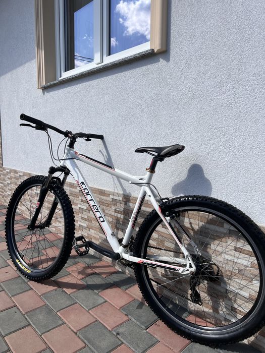 Biciclete de vanzare