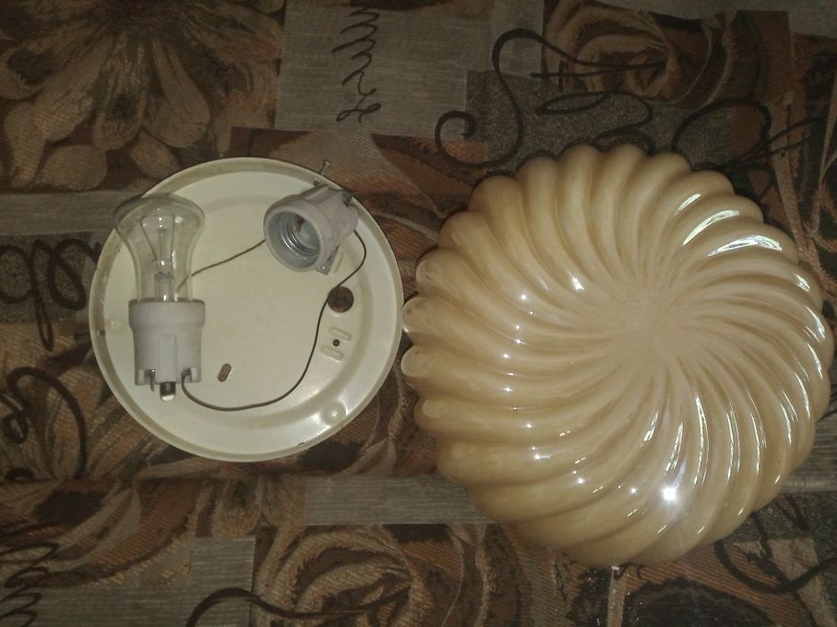 Продам светильник ромашка!