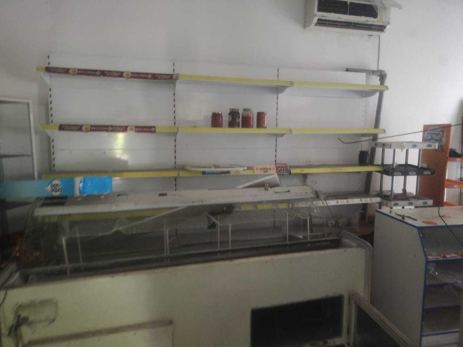 Продам торговые стеллажи б/у