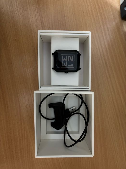 Xiaomi amazfit bip умные часы