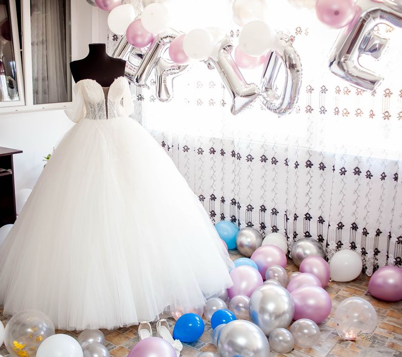 Vand rochie de mireasa