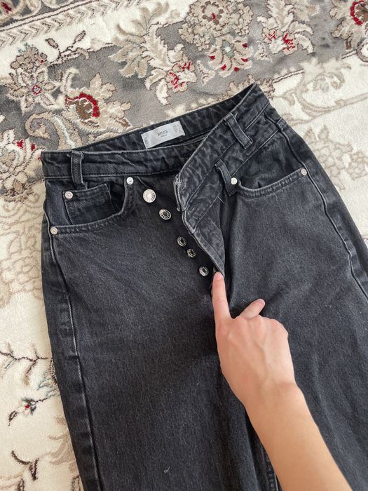 Джинсы красивые