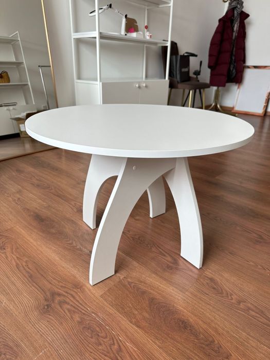 Журнальный столик