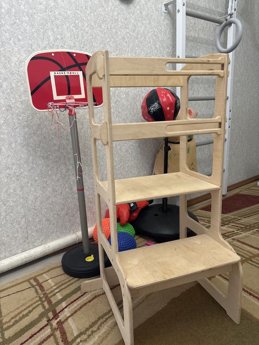 Башня помощника Монтесори для детей