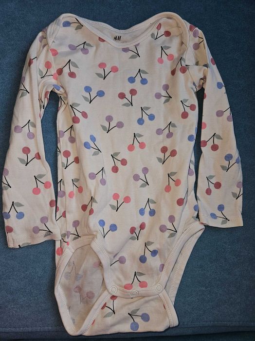 Vand hainute fetita nr 86-92,lot mare
